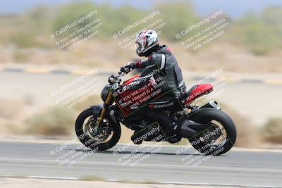 media/May-05-2025-Moto Forza (Mon) [[3c1838c5e5]]/2-B Group/Session 3 (Panning Test Turn 14 Inside)/